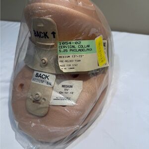 STAT Philadelphia Cervical Collar Sz medium 13-15” NEW IN PACKAGE